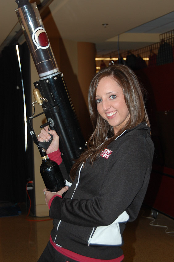 Coyotes_T-Shirt Gun